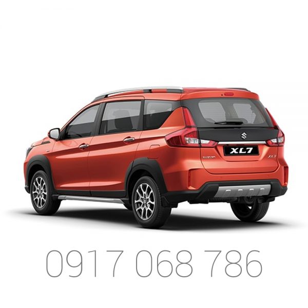 Suzuki XL7 phia sau